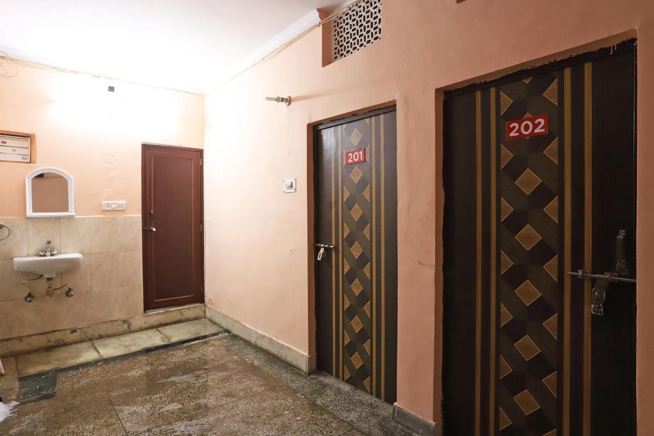 Oyo 39645 Maheshwari Residency Hotel New Delhi Buitenkant foto